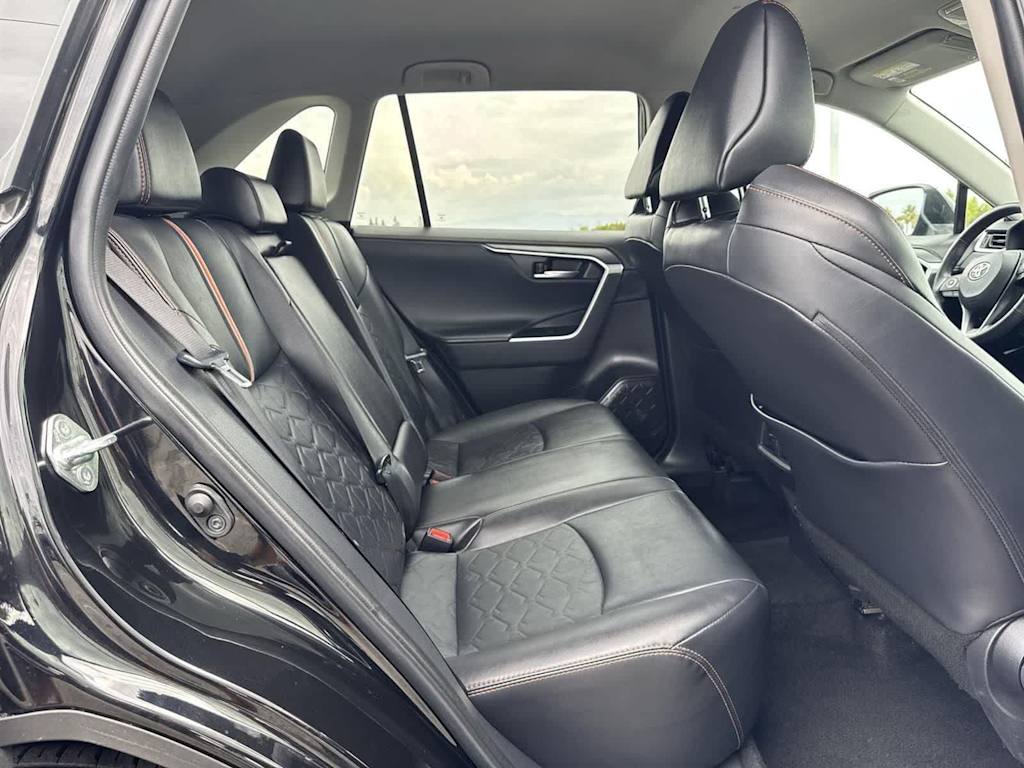 Thumbnail: 2022 Toyota RAV4 - 29