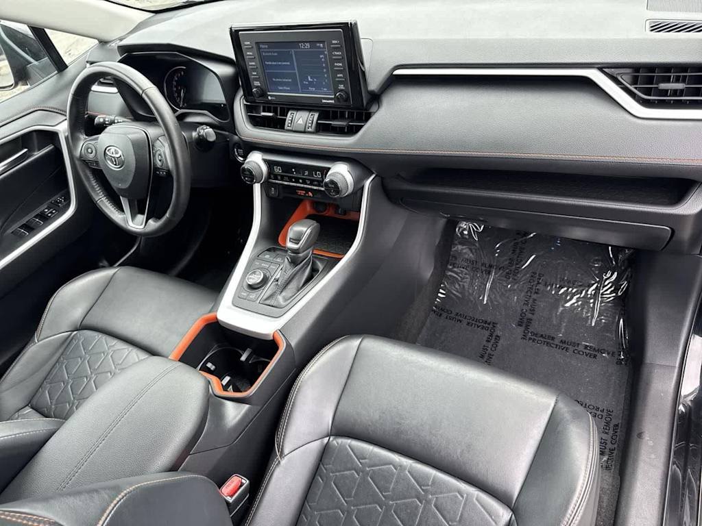 Thumbnail: 2022 Toyota RAV4 - 8