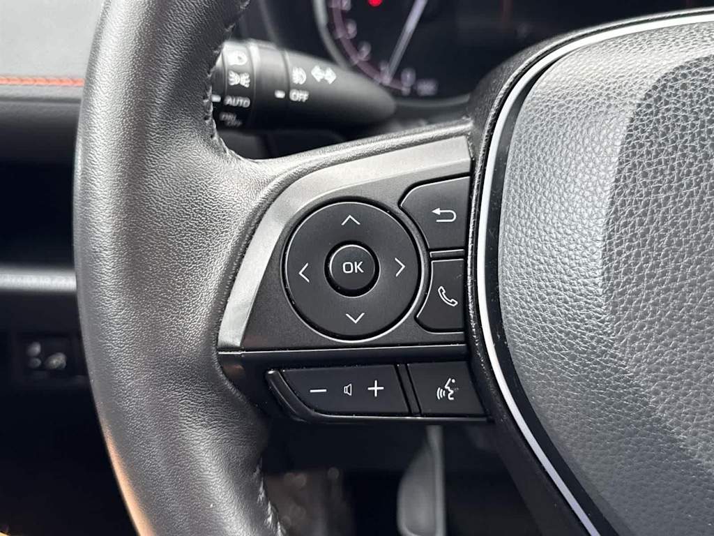 Thumbnail: 2022 Toyota RAV4 - 19