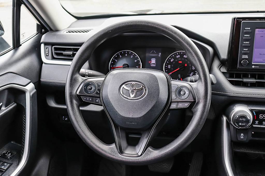 Thumbnail: 2022 Toyota RAV4 - 8