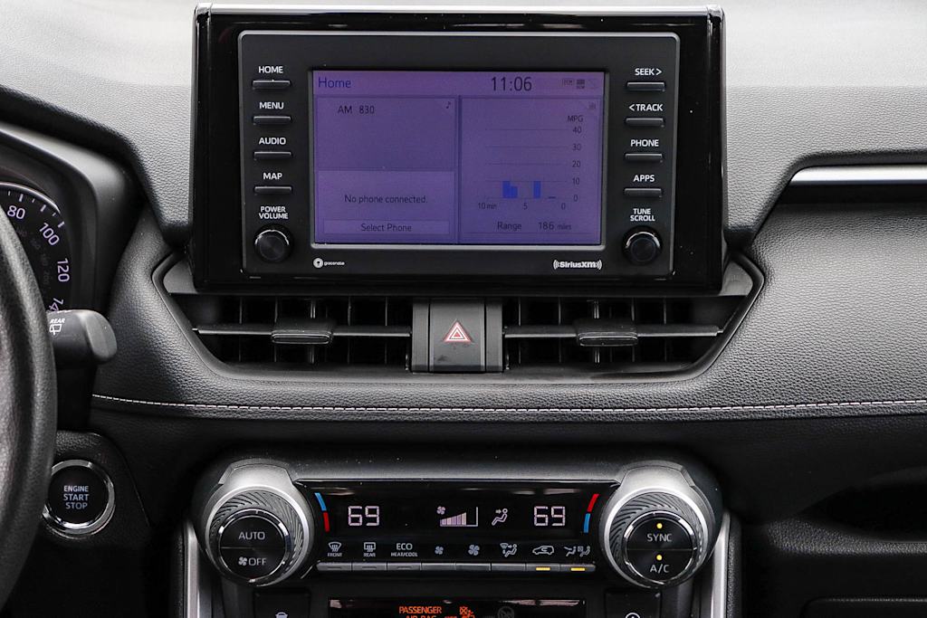 Thumbnail: 2022 Toyota RAV4 - 12