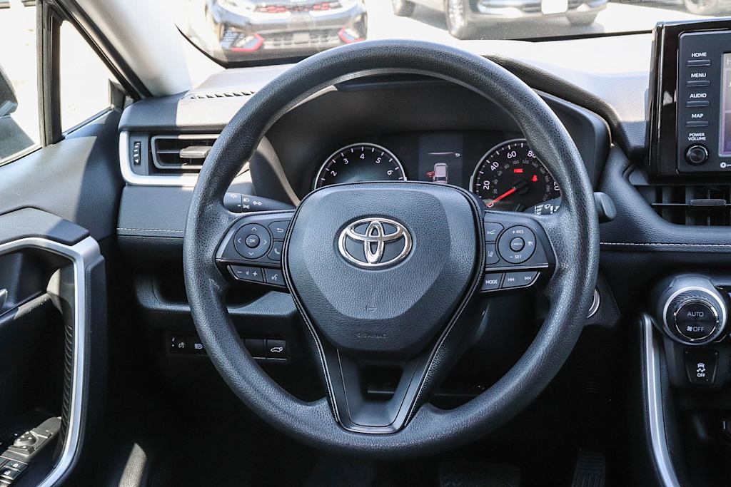 Thumbnail: 2022 Toyota RAV4 - 9