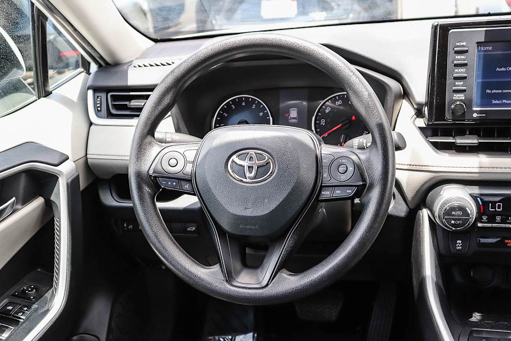 Thumbnail: 2022 Toyota RAV4 - 9