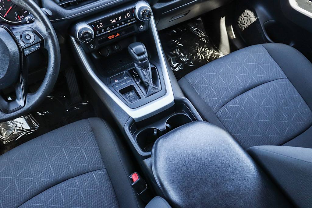 Thumbnail: 2020 Toyota RAV4 - 27