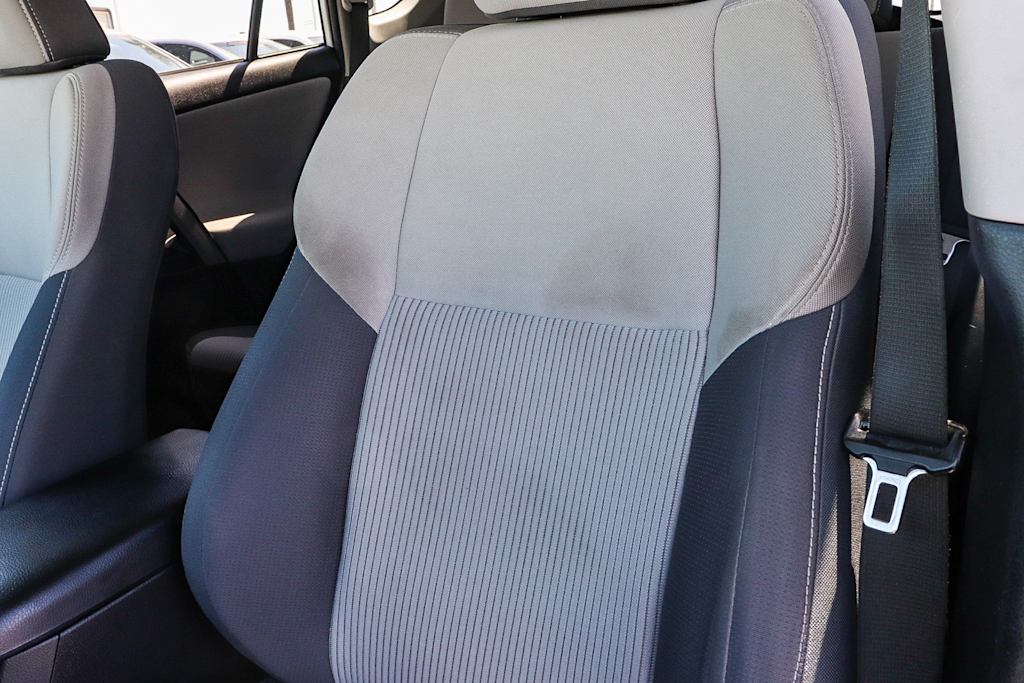 Thumbnail: 2015 Toyota RAV4 - 31