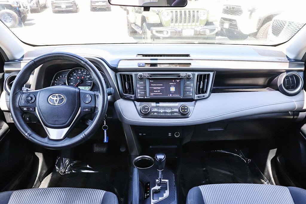 Thumbnail: 2015 Toyota RAV4 - 2