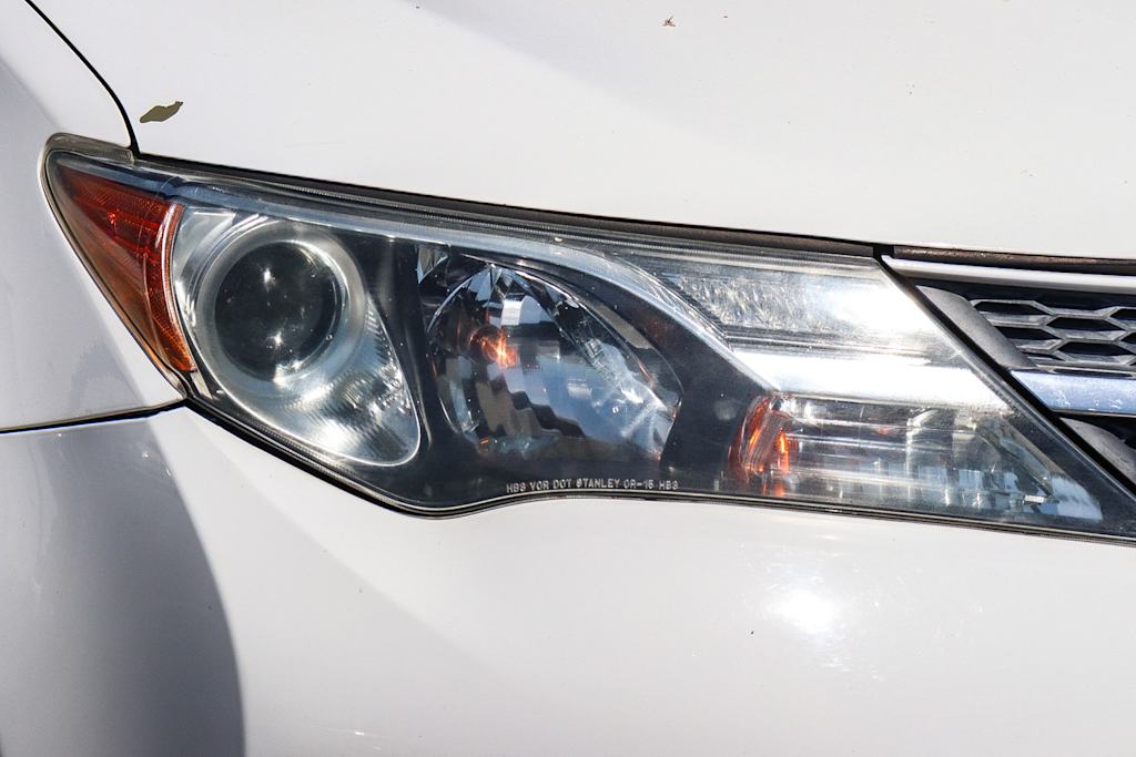 Thumbnail: 2015 Toyota RAV4 - 18
