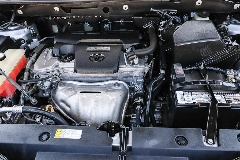 Thumbnail: 2016 Toyota RAV4 - 8