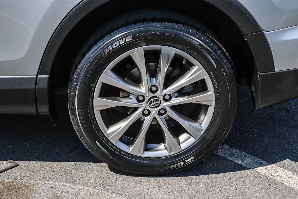 Thumbnail: 2016 Toyota RAV4 - 7