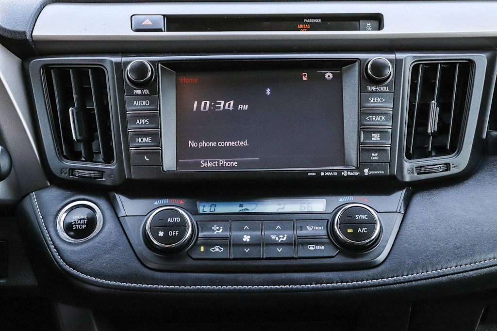 Thumbnail: 2016 Toyota RAV4 - 13