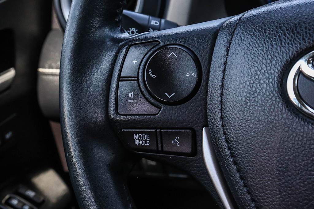 Thumbnail: 2016 Toyota RAV4 - 24