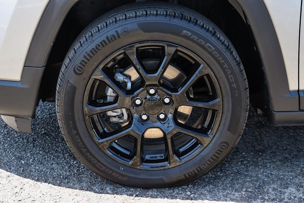 Thumbnail: 2022 Jeep Compass - 20