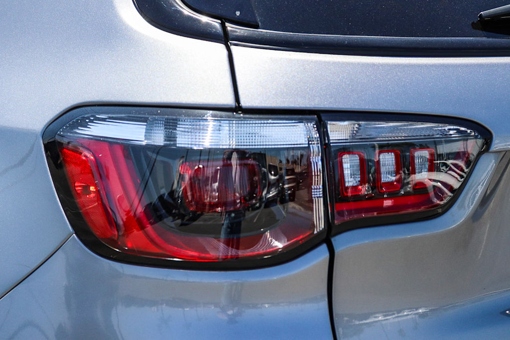 Thumbnail: 2022 Jeep Compass - 18