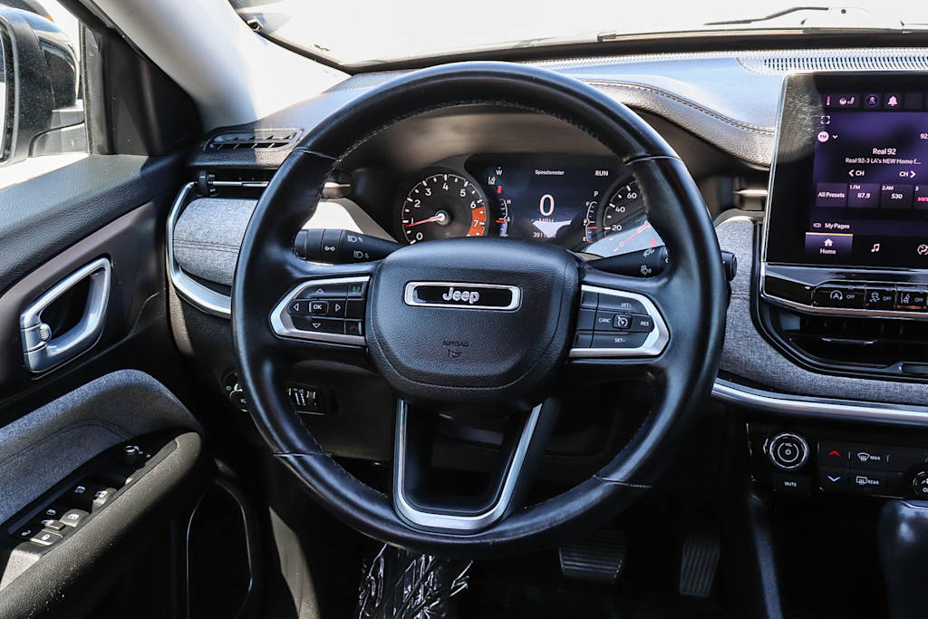 Thumbnail: 2022 Jeep Compass - 8