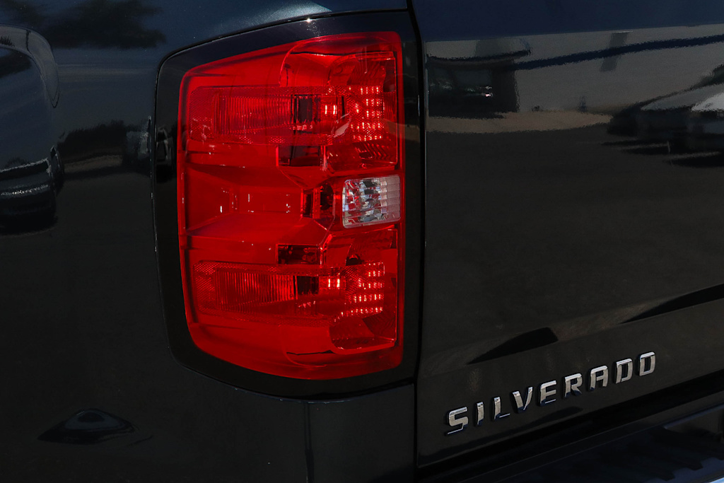Thumbnail: 2018 Chevrolet Silverado 1500 - 22