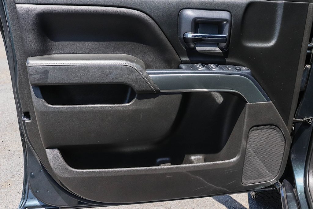 Thumbnail: 2018 Chevrolet Silverado 1500 - 33