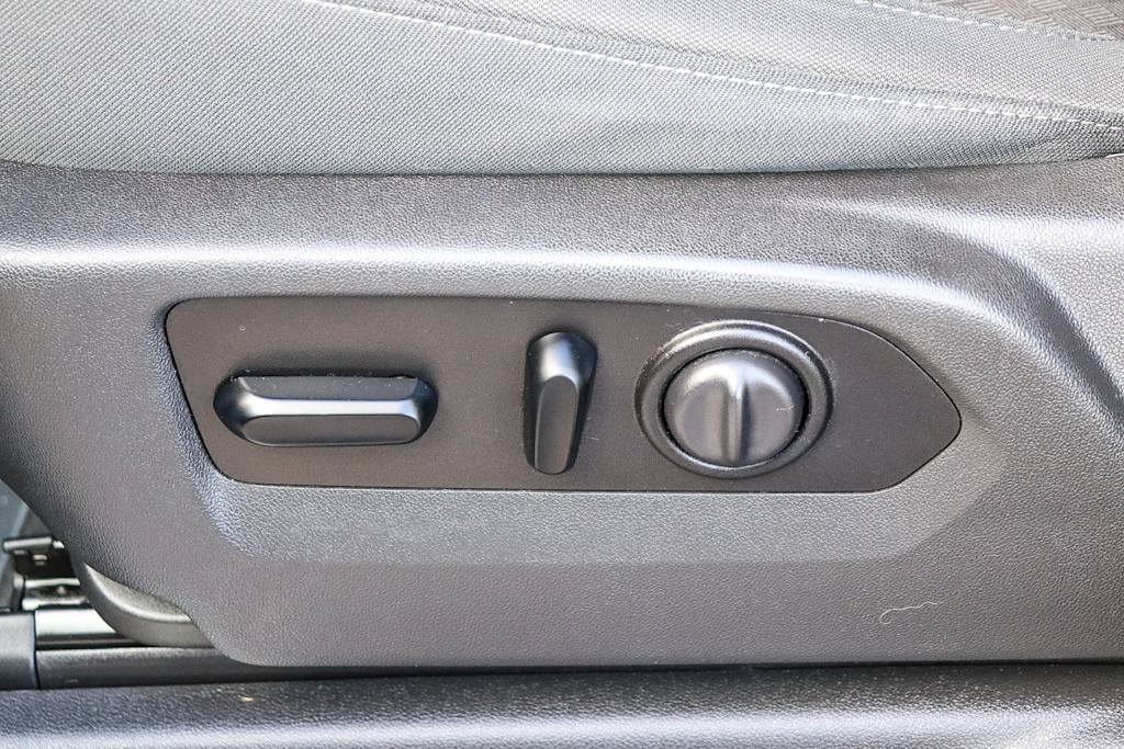 Thumbnail: 2021 Chevrolet Silverado 1500 - 21