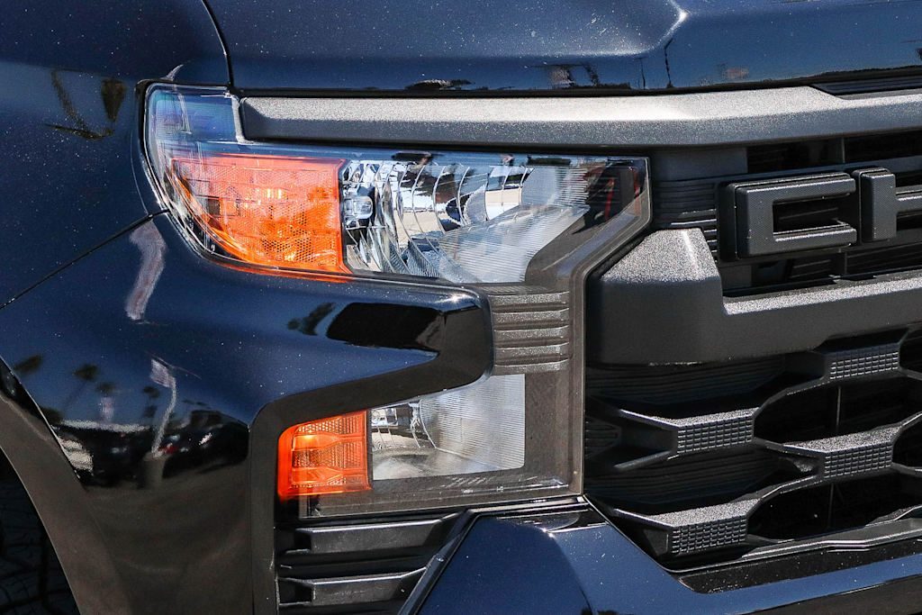 Thumbnail: 2025 Chevrolet Silverado 1500 - 19
