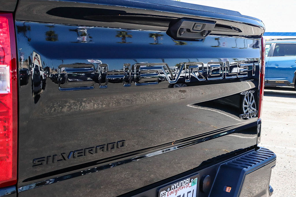 Thumbnail: 2025 Chevrolet Silverado 1500 - 6