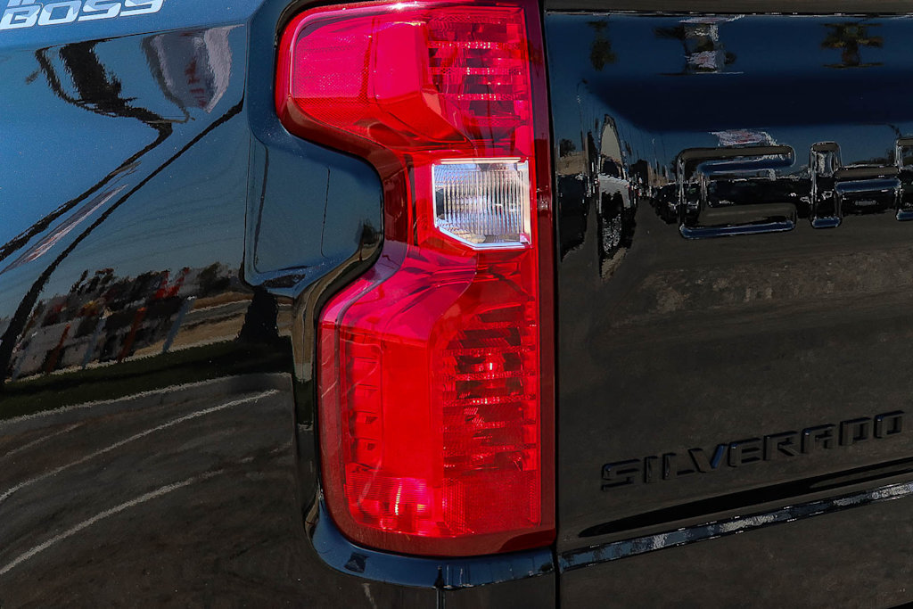 Thumbnail: 2025 Chevrolet Silverado 1500 - 22
