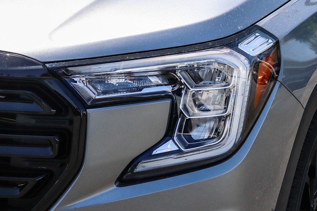 Thumbnail: 2023 GMC Terrain - 14
