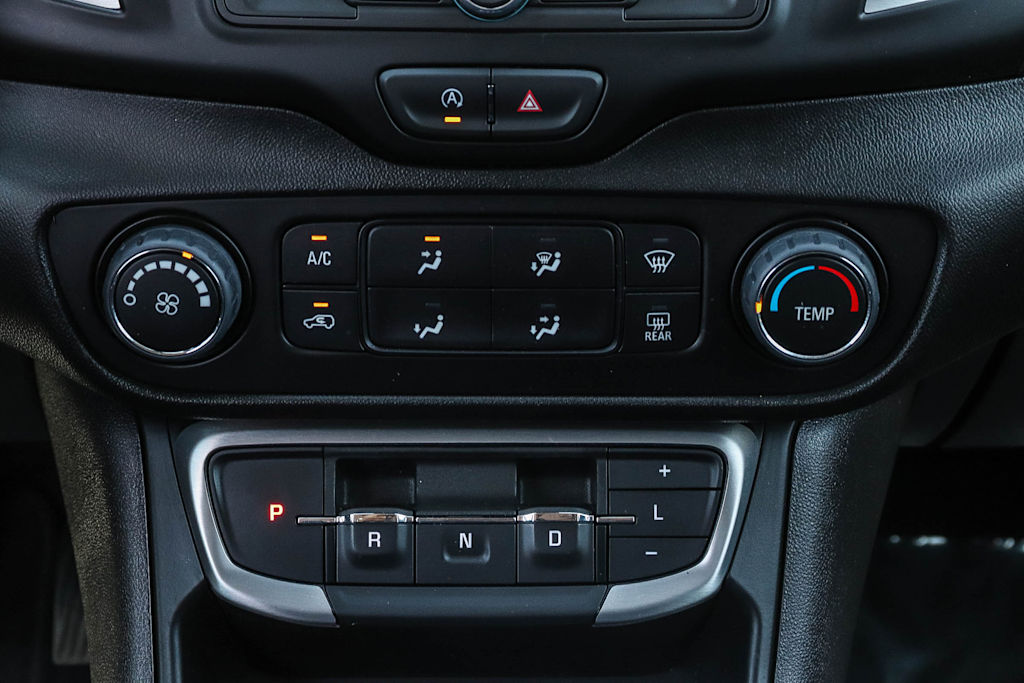 Thumbnail: 2024 GMC Terrain - 24