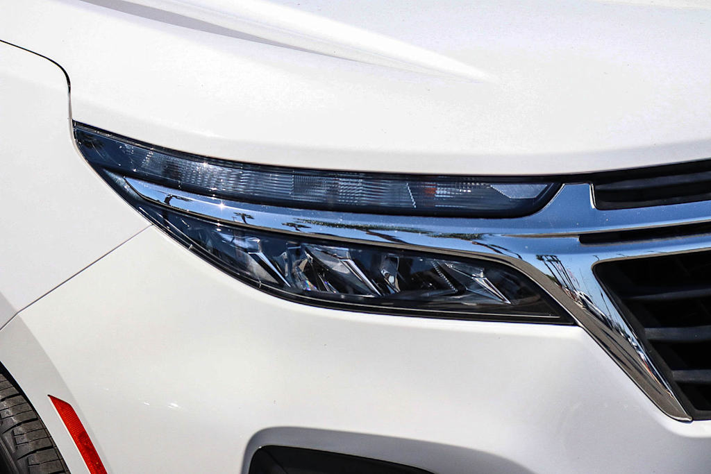 Thumbnail: 2023 Chevrolet Equinox - 25