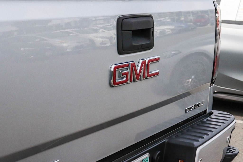 Thumbnail: 2017 GMC Sierra 1500 - 21