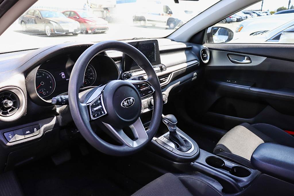 Thumbnail: 2021 Kia Forte - 2