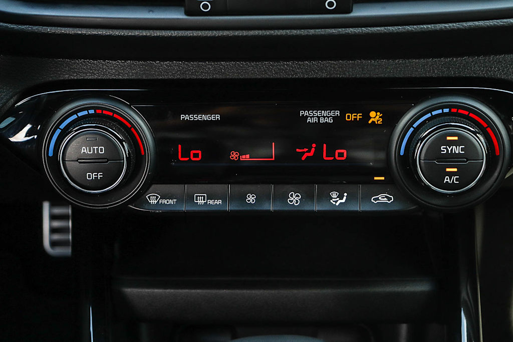 Thumbnail: 2024 Kia Forte - 23