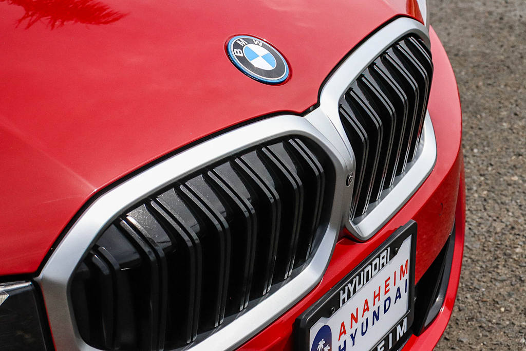 Thumbnail: 2024 BMW 3 Series - 18