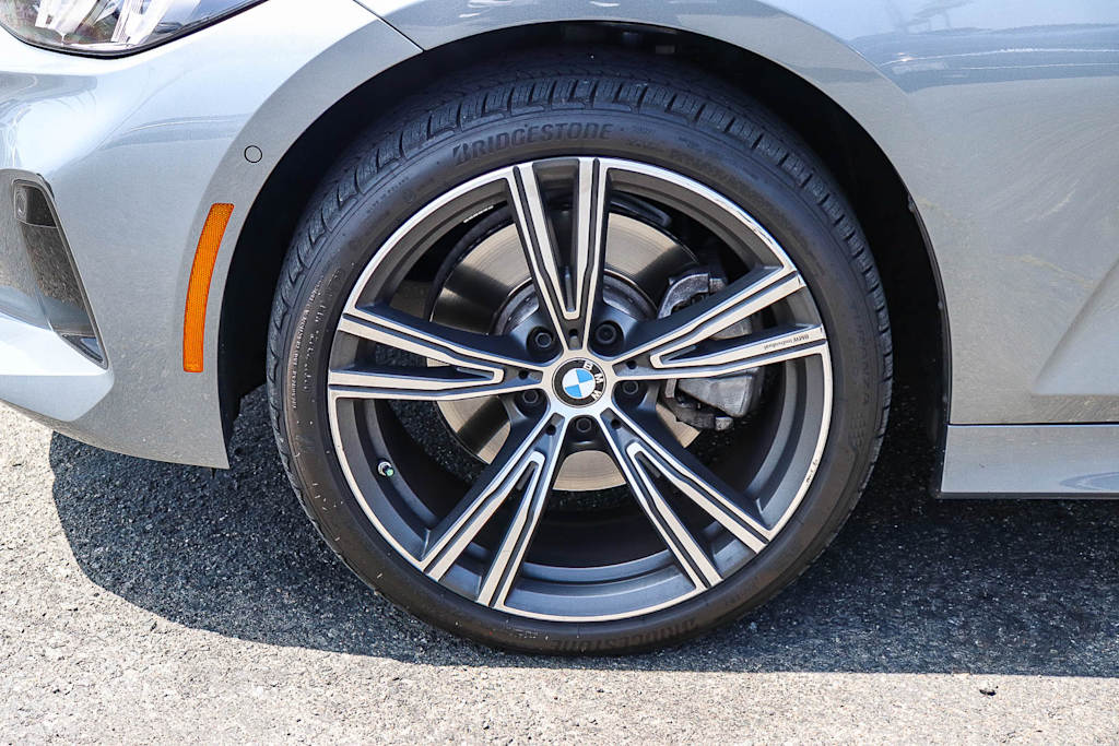 Thumbnail: 2023 BMW 3 Series - 22