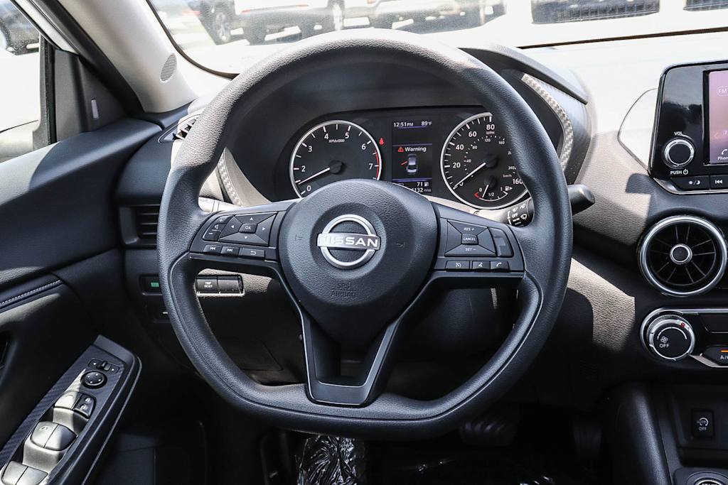 Thumbnail: 2024 Nissan Sentra - 9