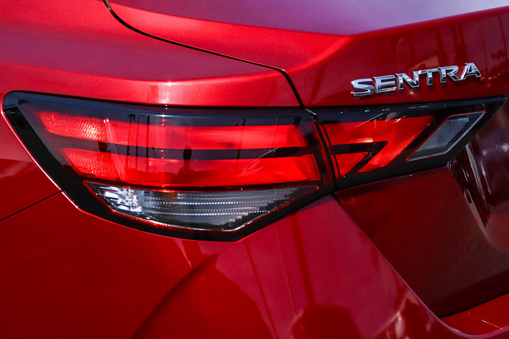 Thumbnail: 2023 Nissan Sentra - 20