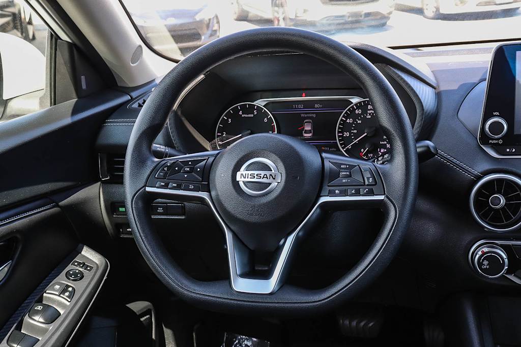 Thumbnail: 2023 Nissan Sentra - 9
