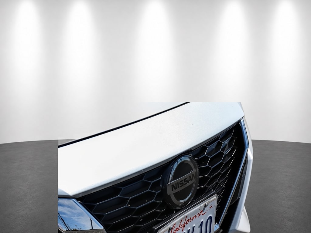 Thumbnail: 2023 Nissan Sentra - 18