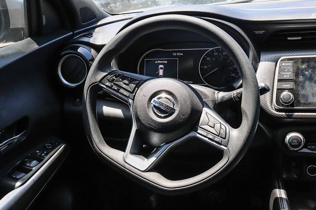 Thumbnail: 2018 Nissan Kicks - 8