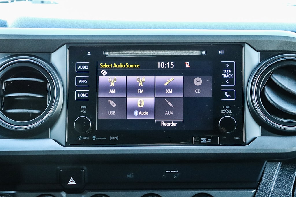 Thumbnail: 2019 Toyota Tacoma - 20