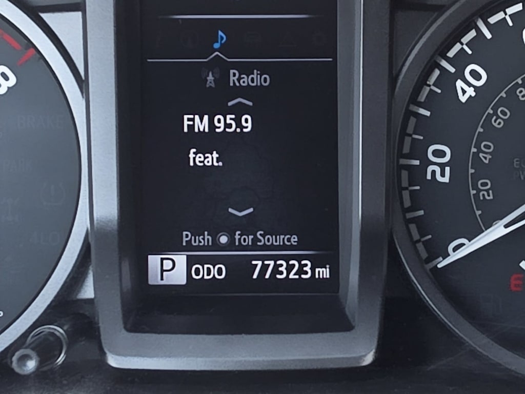 Thumbnail: 2019 Toyota Tacoma - 25