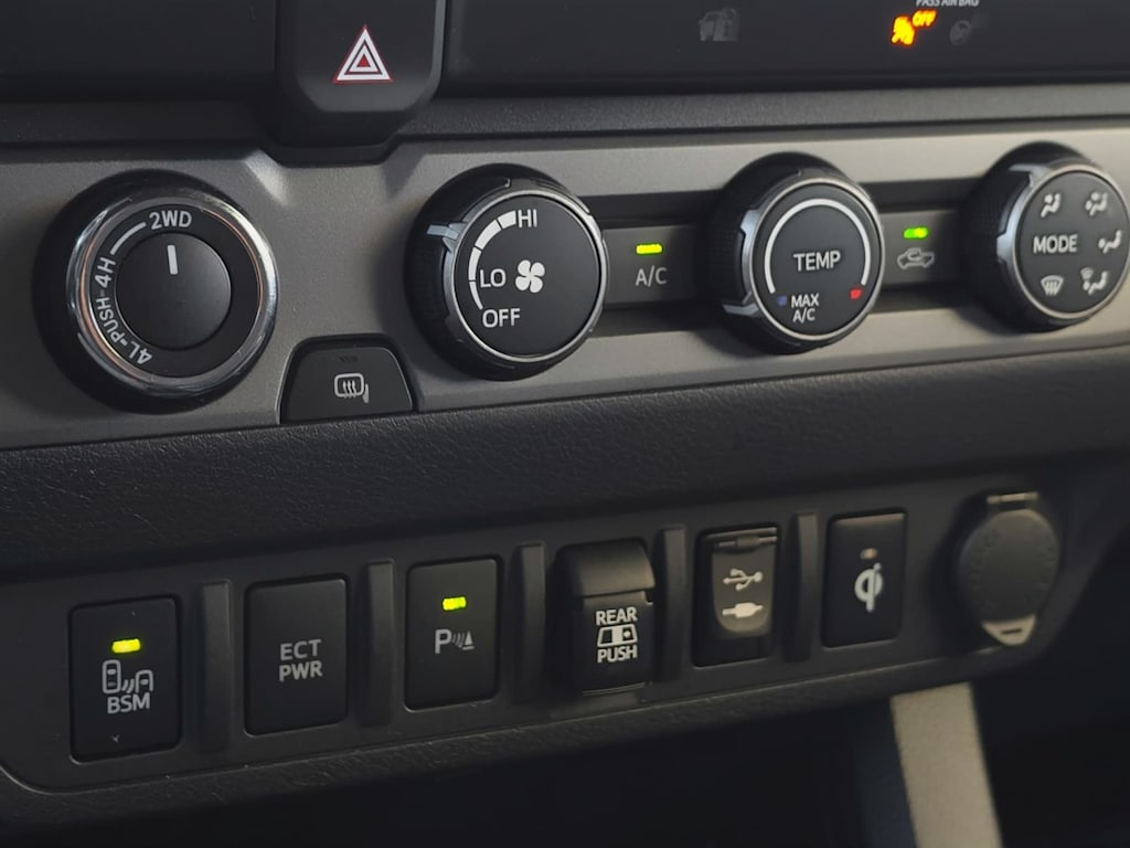 Thumbnail: 2019 Toyota Tacoma - 22