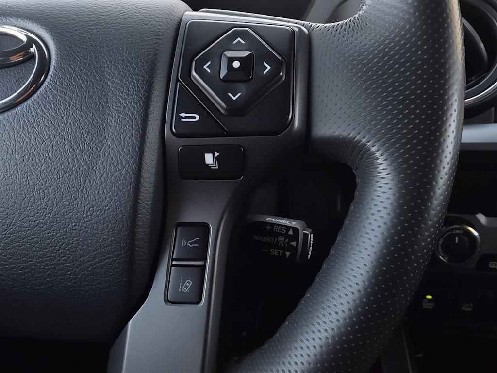 Thumbnail: 2019 Toyota Tacoma - 24