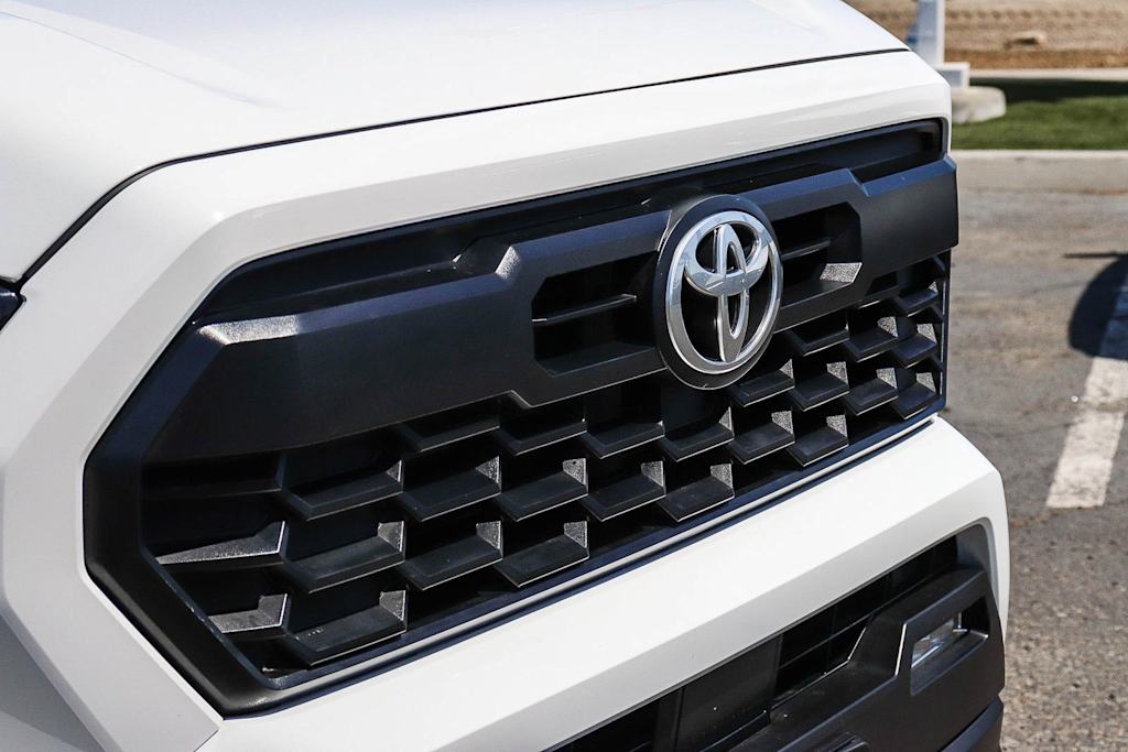 Thumbnail: 2025 Toyota Tacoma - 19