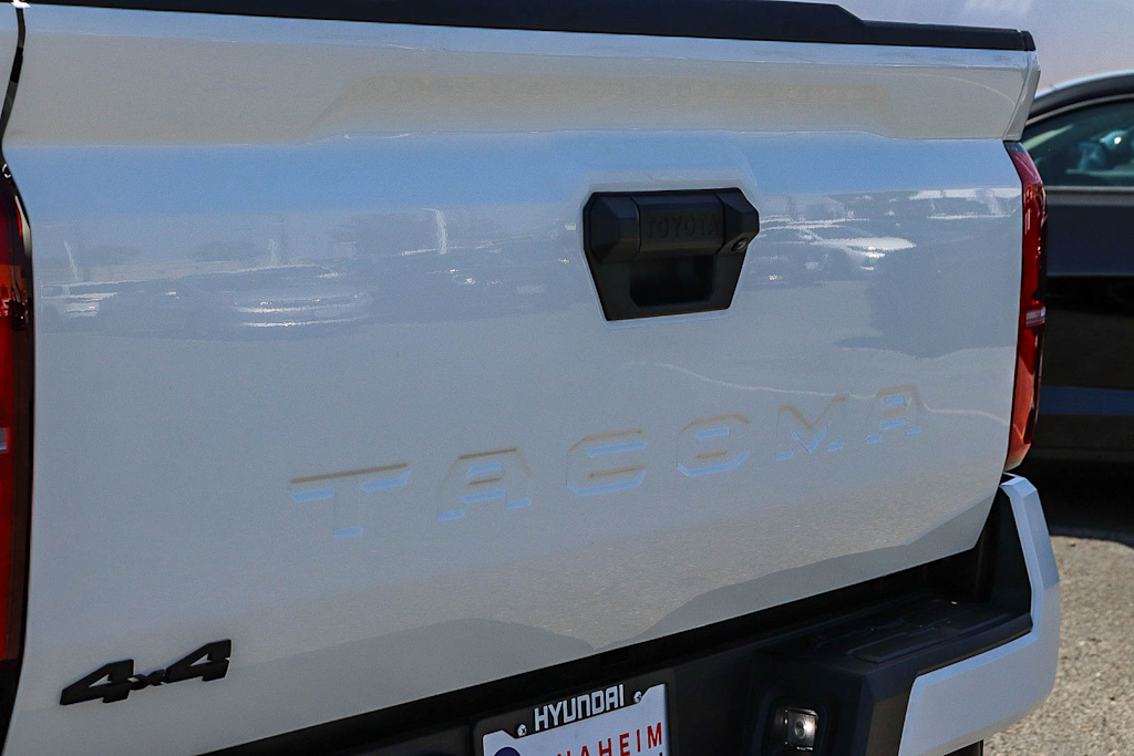 Thumbnail: 2025 Toyota Tacoma - 6