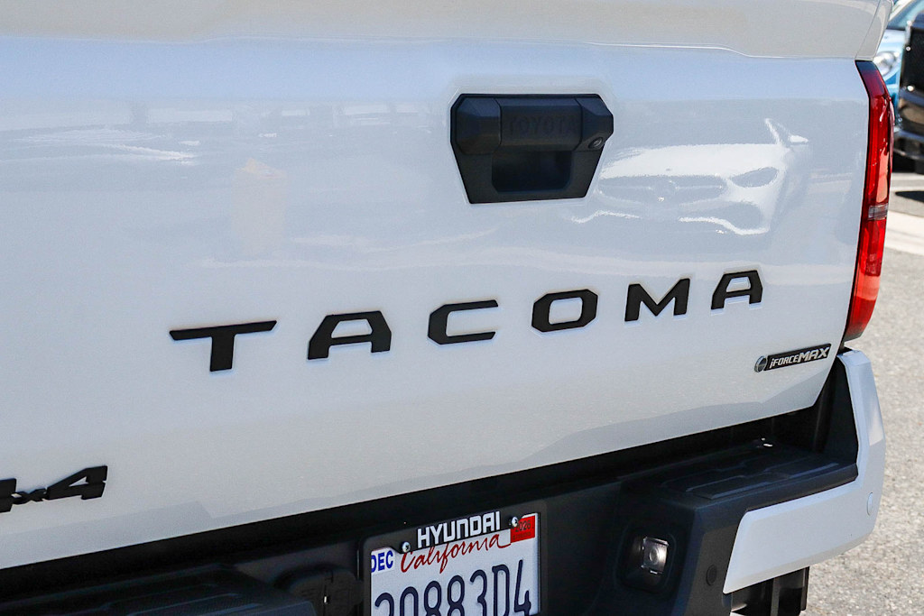 Thumbnail: 2024 Toyota Tacoma - 22