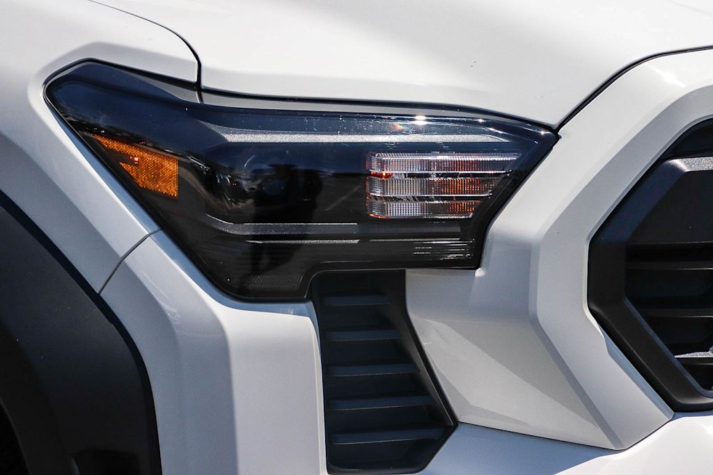 Thumbnail: 2024 Toyota Tacoma - 19
