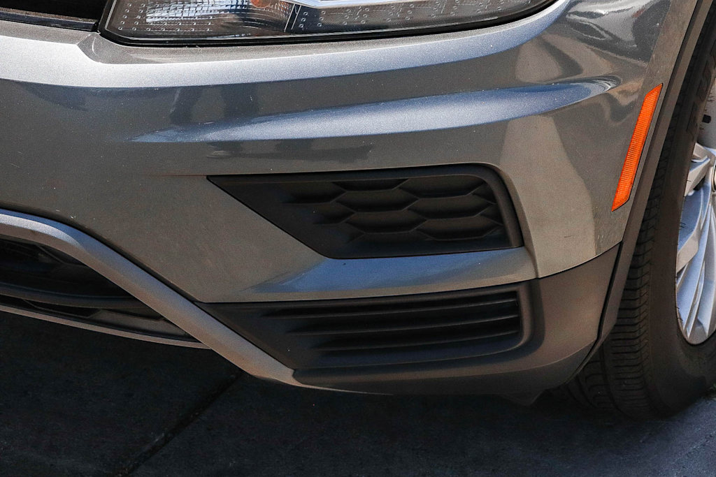Thumbnail: 2018 Volkswagen Tiguan - 16