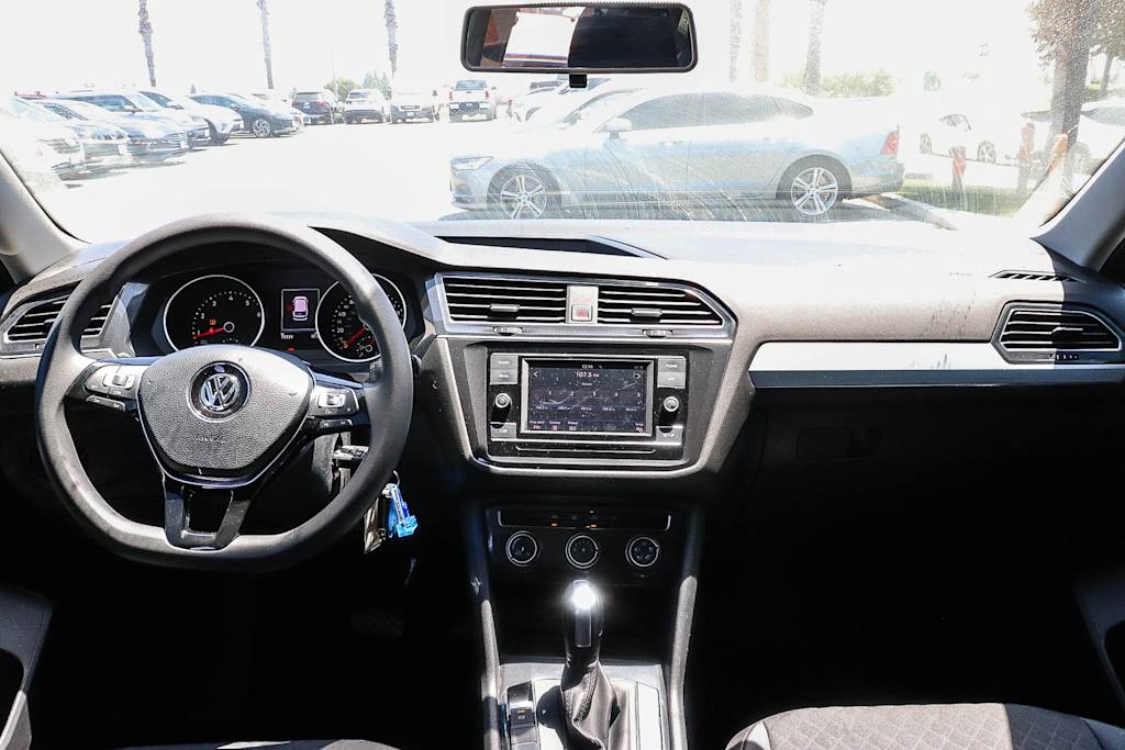 Thumbnail: 2018 Volkswagen Tiguan - 2