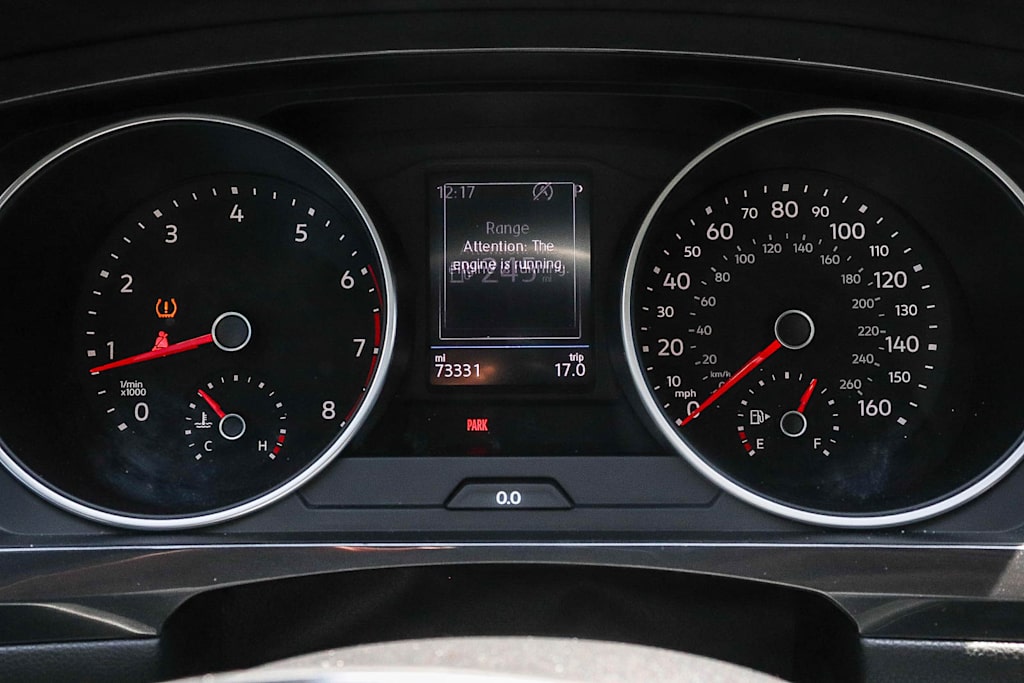 Thumbnail: 2018 Volkswagen Tiguan - 14