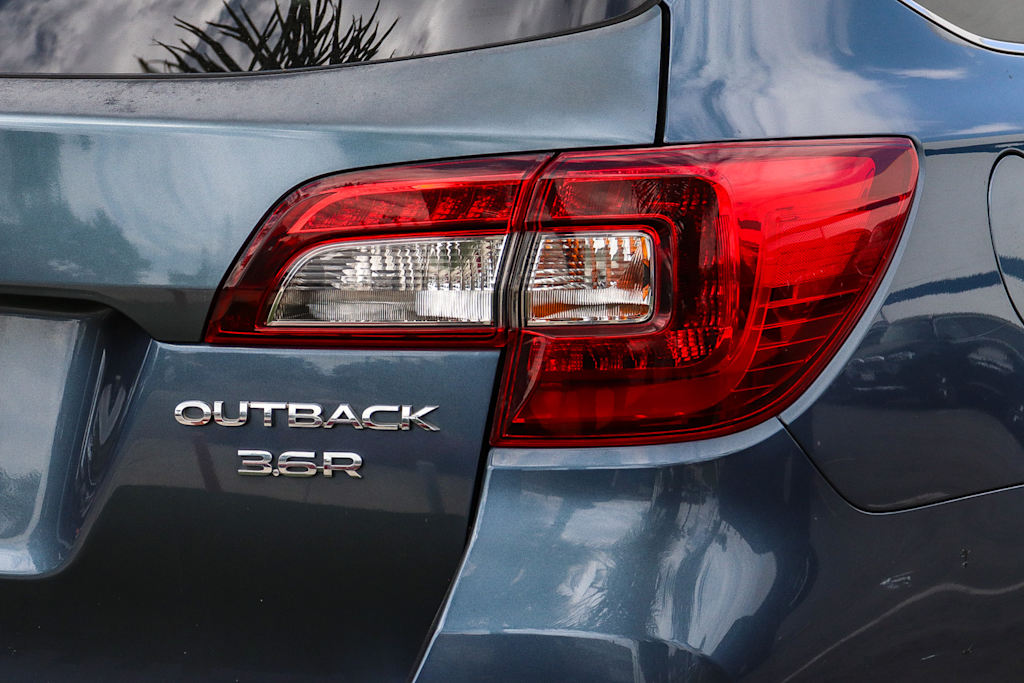 Thumbnail: 2017 Subaru Outback - 20