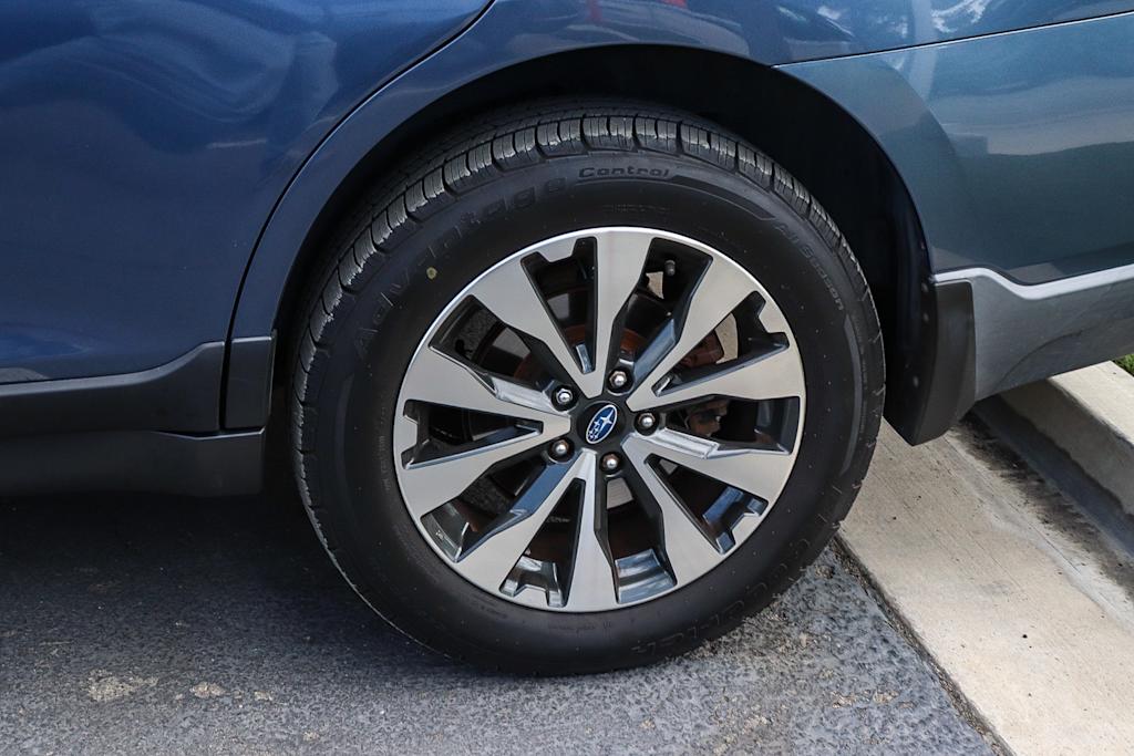 Thumbnail: 2017 Subaru Outback - 16